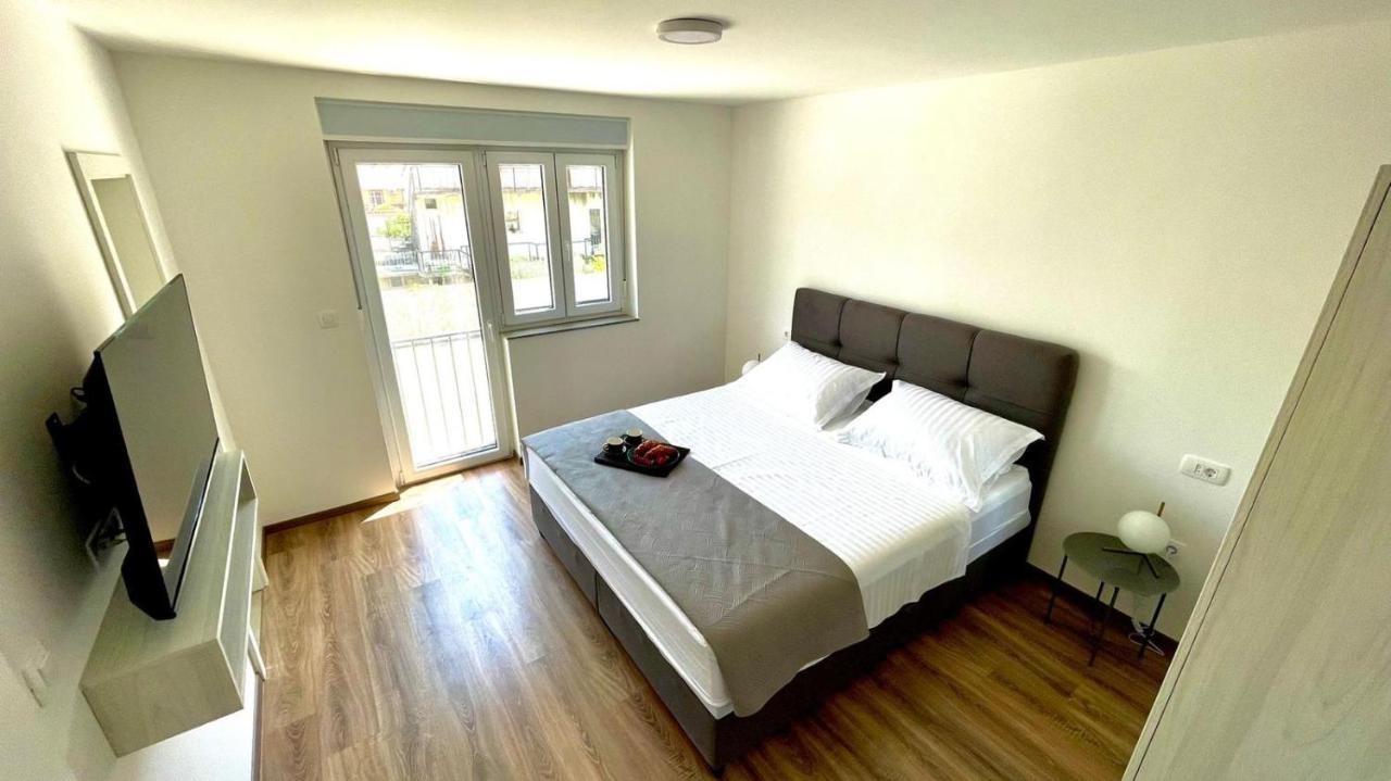 Studio Apartmani Kaja I Iva Sinj Eksteriør bilde