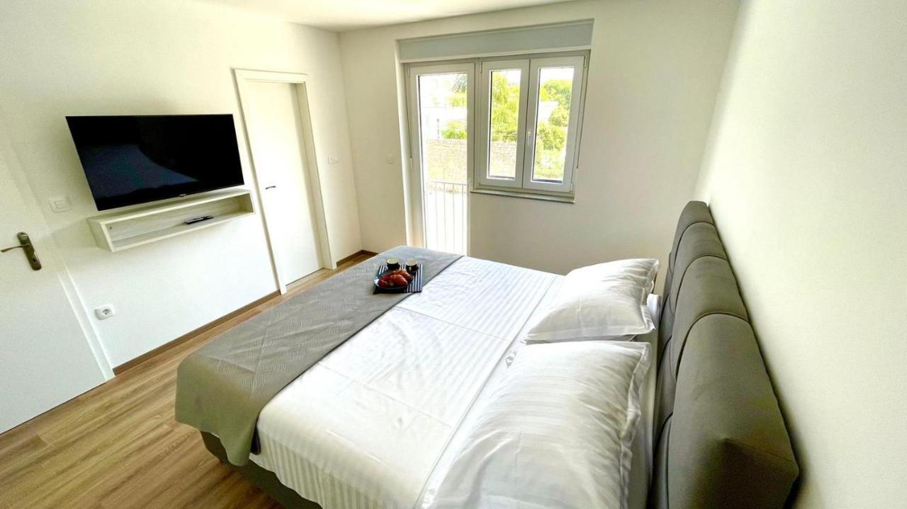 Studio Apartmani Kaja I Iva Sinj Eksteriør bilde